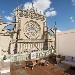 https://puerta-catedral-suites.es-andalucia.com