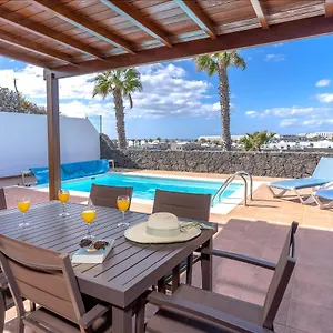 https://villa-casa-mar.in-canary-islands.com