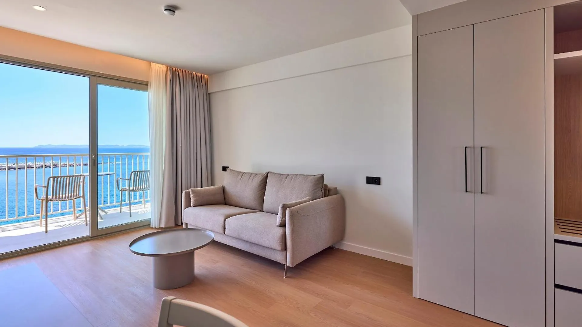 Universal Hotel Romantica Colonia de Sant Jordi